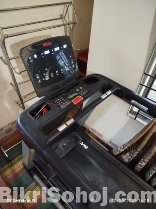 F1 Series Luxury Electric Treadmill
